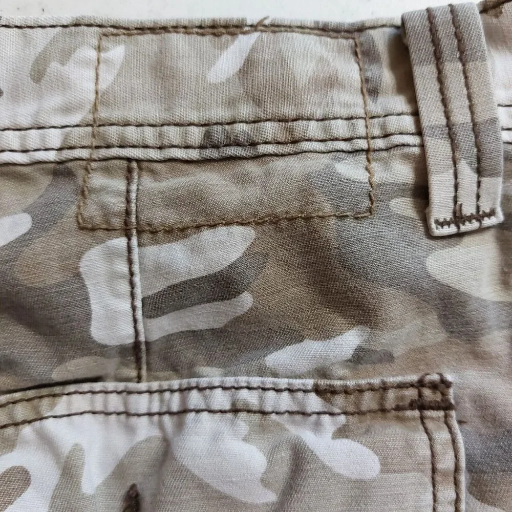 Levis gear up